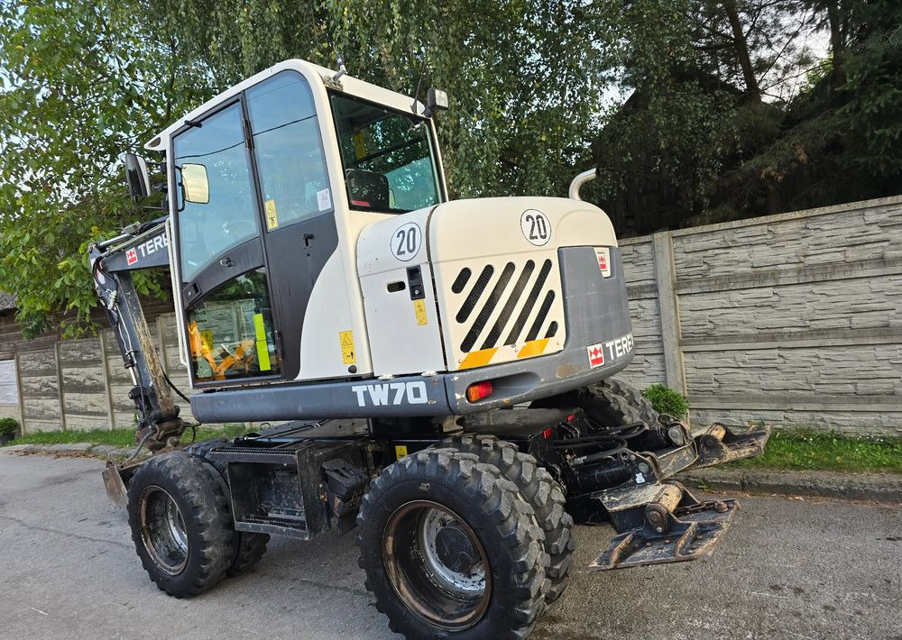 Terex - Pyöräalustainen kaivinkone: kuva Terex - Pyöräalustainen kaivinkone Terex - Pyöräalustainen kaivinkone: kuva Terex - Pyöräalustainen kaivinkone