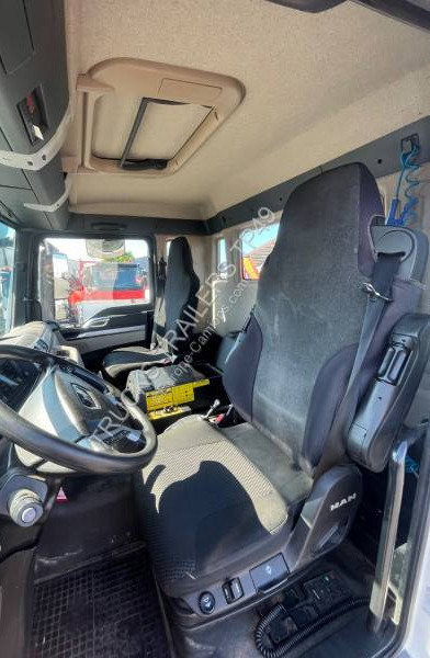 MAN TGS 26.460 - Koukkulava kuorma-auto: kuva MAN TGS 26.460 - Koukkulava kuorma-auto MAN TGS 26.460 - Koukkulava kuorma-auto: kuva MAN TGS 26.460 - Koukkulava kuorma-auto