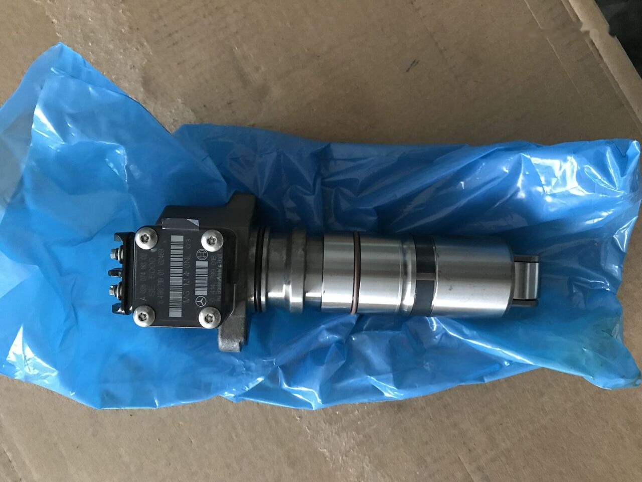 Bosch 2018 0280748802 Mercedes-Benz AXOR-ATEGO-ACTROS truck - Polttoainepumppu - Kuorma-auto: kuva Bosch 2018 0280748802 Mercedes-Benz AXOR-ATEGO-ACTROS truck - Polttoainepumppu - Kuorma-auto Bosch 2018 0280748802 Mercedes-Benz AXOR-ATEGO-ACTROS truck - Polttoainepumppu - Kuorma-auto: kuva Bosch 2018 0280748802 Mercedes-Benz AXOR-ATEGO-ACTROS truck - Polttoainepumppu - Kuorma-auto