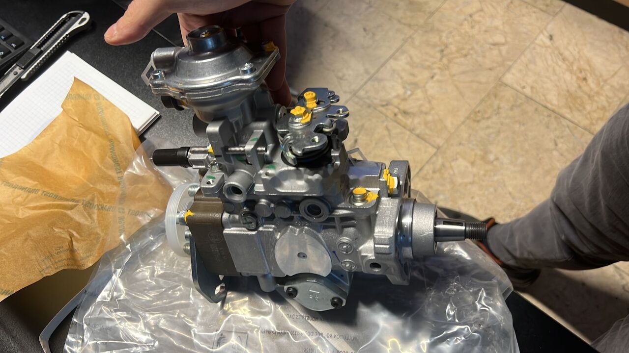 Bosch 2023 12.163 MAN 0460424150 Bosch Man - Polttoainepumppu - Kuorma-auto: kuva Bosch 2023 12.163 MAN 0460424150 Bosch Man - Polttoainepumppu - Kuorma-auto Bosch 2023 12.163 MAN 0460424150 Bosch Man - Polttoainepumppu - Kuorma-auto: kuva Bosch 2023 12.163 MAN 0460424150 Bosch Man - Polttoainepumppu - Kuorma-auto