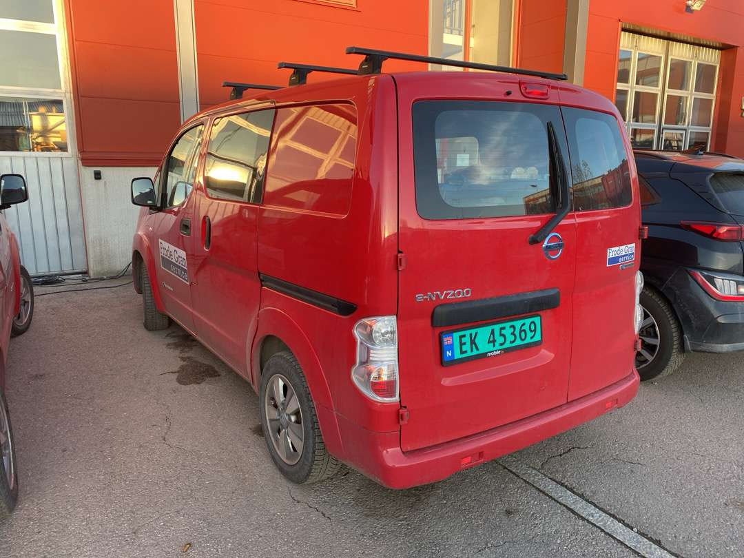 2017 Varebil Nissan NV200 (EU-GODKJENT) - Pieni pakettiauto, Sähköpakettiauto: kuva 2017 Varebil Nissan NV200 (EU-GODKJENT) - Pieni pakettiauto, Sähköpakettiauto 2017 Varebil Nissan NV200 (EU-GODKJENT) - Pieni pakettiauto, Sähköpakettiauto: kuva 2017 Varebil Nissan NV200 (EU-GODKJENT) - Pieni pakettiauto, Sähköpakettiauto