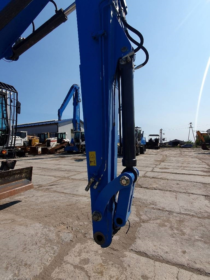 Materiaalinkäsittelykone Terex Fuchs MHL320: kuva Materiaalinkäsittelykone Terex Fuchs MHL320