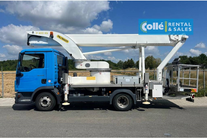 Palfinger P 300 KS | 2015 - Itsekulkevat henkilönostimet: kuva Palfinger P 300 KS | 2015 - Itsekulkevat henkilönostimet Palfinger P 300 KS | 2015 - Itsekulkevat henkilönostimet: kuva Palfinger P 300 KS | 2015 - Itsekulkevat henkilönostimet