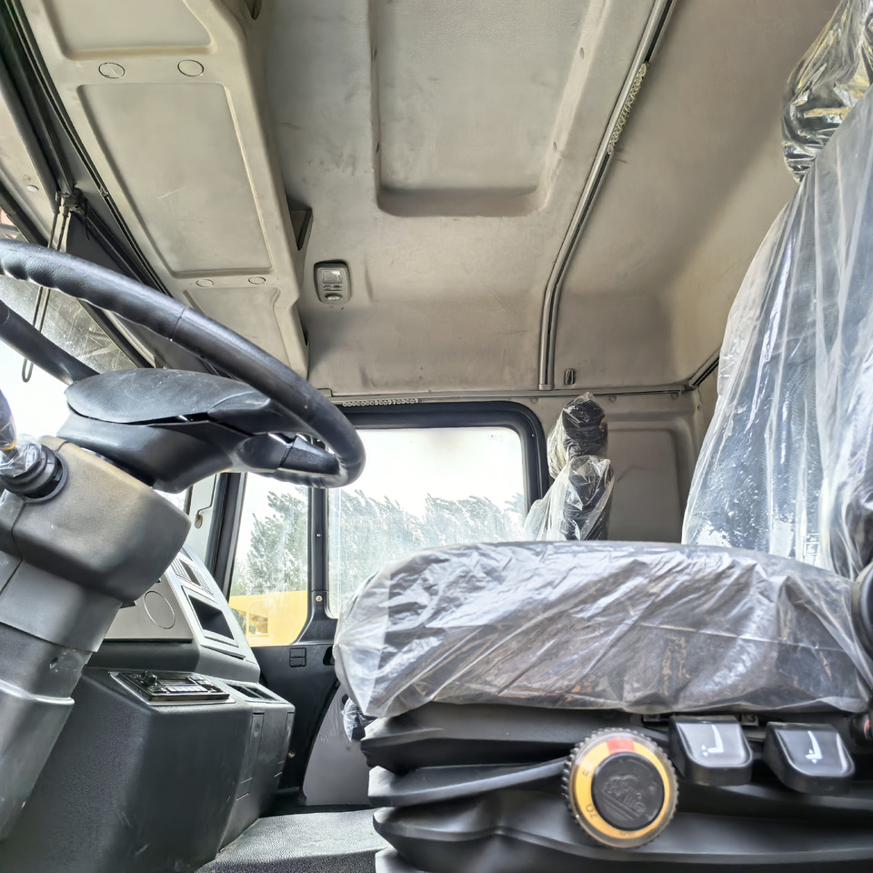 Kippiauto kuorma-auto kuljetusta varten jauhot SHACMAN: kuva Kippiauto kuorma-auto kuljetusta varten jauhot SHACMAN Kippiauto kuorma-auto kuljetusta varten jauhot SHACMAN: kuva Kippiauto kuorma-auto kuljetusta varten jauhot SHACMAN