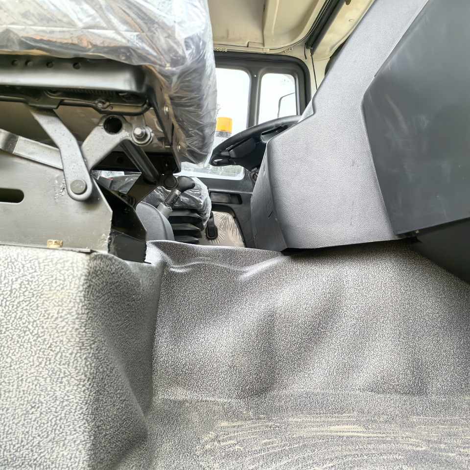 Kippiauto kuorma-auto kuljetusta varten jauhot SHACMAN: kuva Kippiauto kuorma-auto kuljetusta varten jauhot SHACMAN Kippiauto kuorma-auto kuljetusta varten jauhot SHACMAN: kuva Kippiauto kuorma-auto kuljetusta varten jauhot SHACMAN