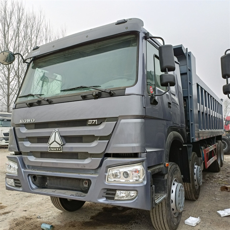 SINOTRUCK HOWO - Kippiauto kuorma-auto: kuva SINOTRUCK HOWO - Kippiauto kuorma-auto SINOTRUCK HOWO - Kippiauto kuorma-auto: kuva SINOTRUCK HOWO - Kippiauto kuorma-auto