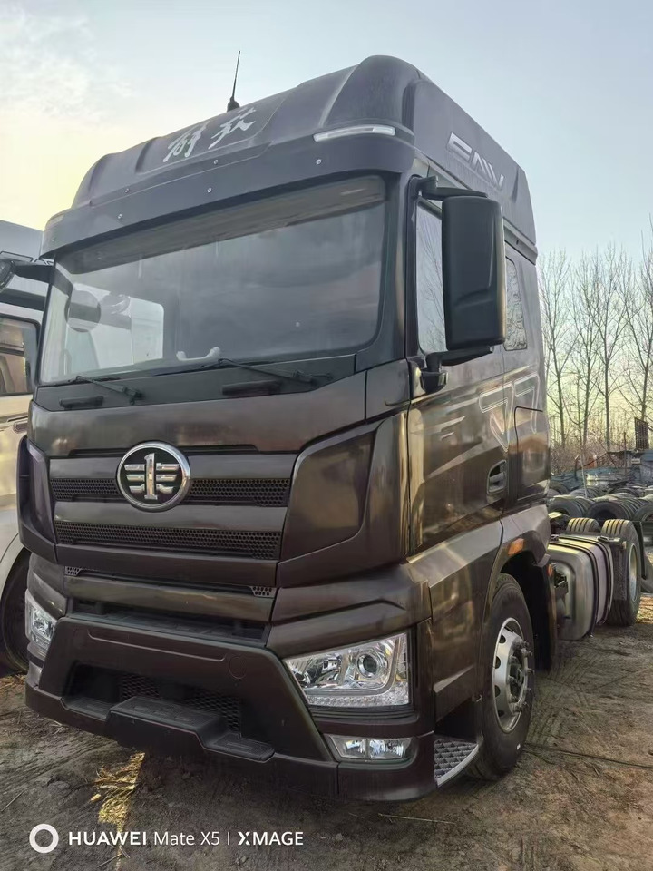 FAW J7 - Vetopöytäauto: kuva FAW J7 - Vetopöytäauto FAW J7 - Vetopöytäauto: kuva FAW J7 - Vetopöytäauto