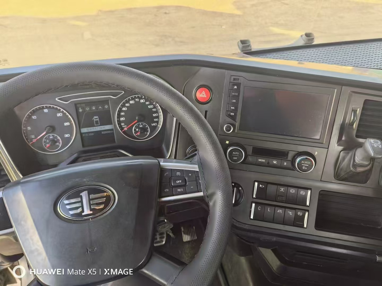 FAW J7 - Vetopöytäauto: kuva FAW J7 - Vetopöytäauto FAW J7 - Vetopöytäauto: kuva FAW J7 - Vetopöytäauto