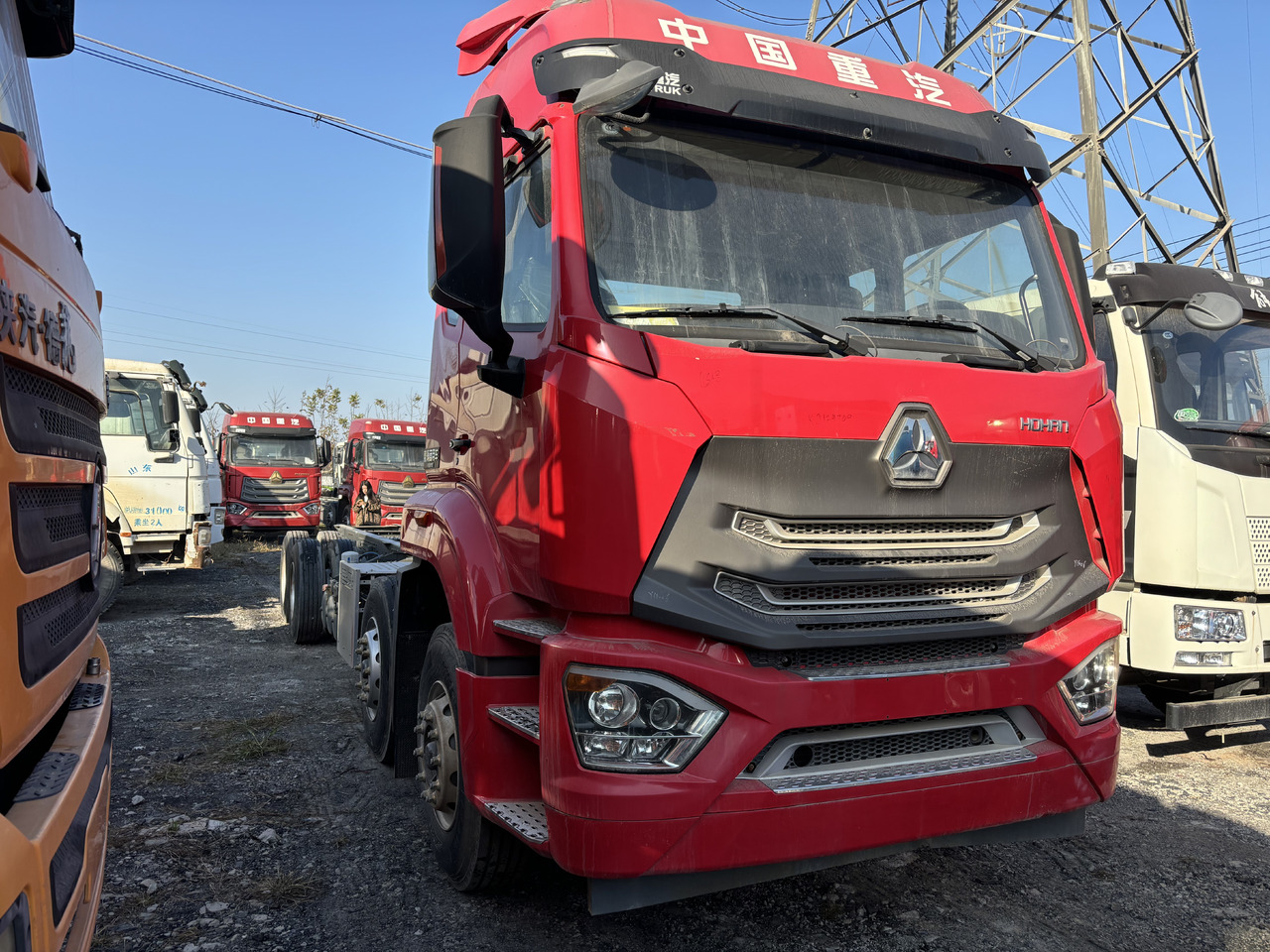 SINOTRUCK HAOHAN N7 - Vetopöytäauto: kuva SINOTRUCK HAOHAN N7 - Vetopöytäauto SINOTRUCK HAOHAN N7 - Vetopöytäauto: kuva SINOTRUCK HAOHAN N7 - Vetopöytäauto