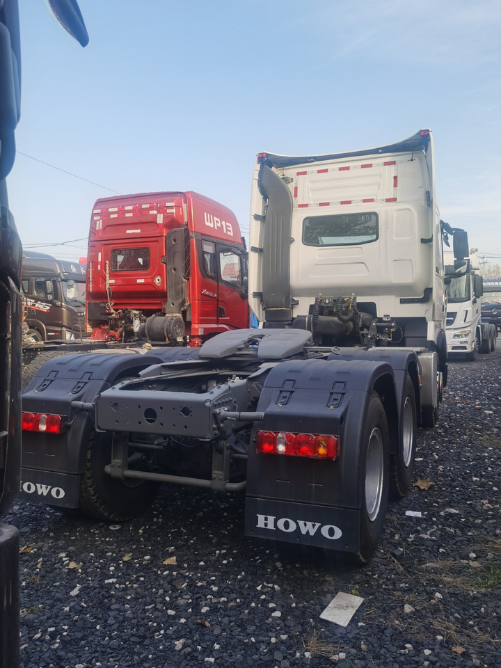SINOTRUCK HOWO - Vetopöytäauto: kuva SINOTRUCK HOWO - Vetopöytäauto SINOTRUCK HOWO - Vetopöytäauto: kuva SINOTRUCK HOWO - Vetopöytäauto