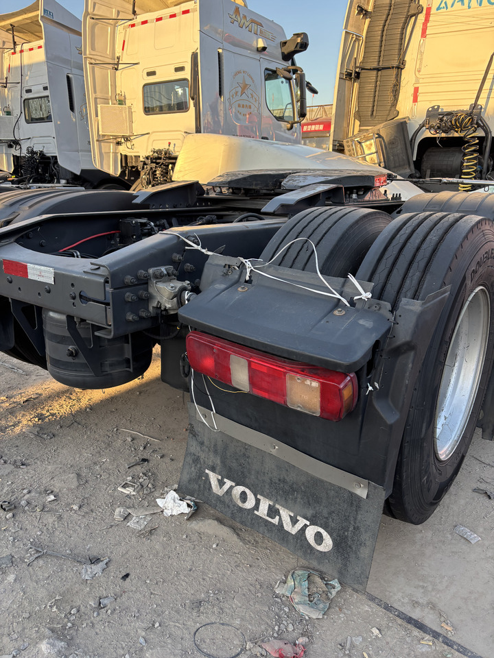 VOLVO - Vetopöytäauto: kuva VOLVO - Vetopöytäauto VOLVO - Vetopöytäauto: kuva VOLVO - Vetopöytäauto