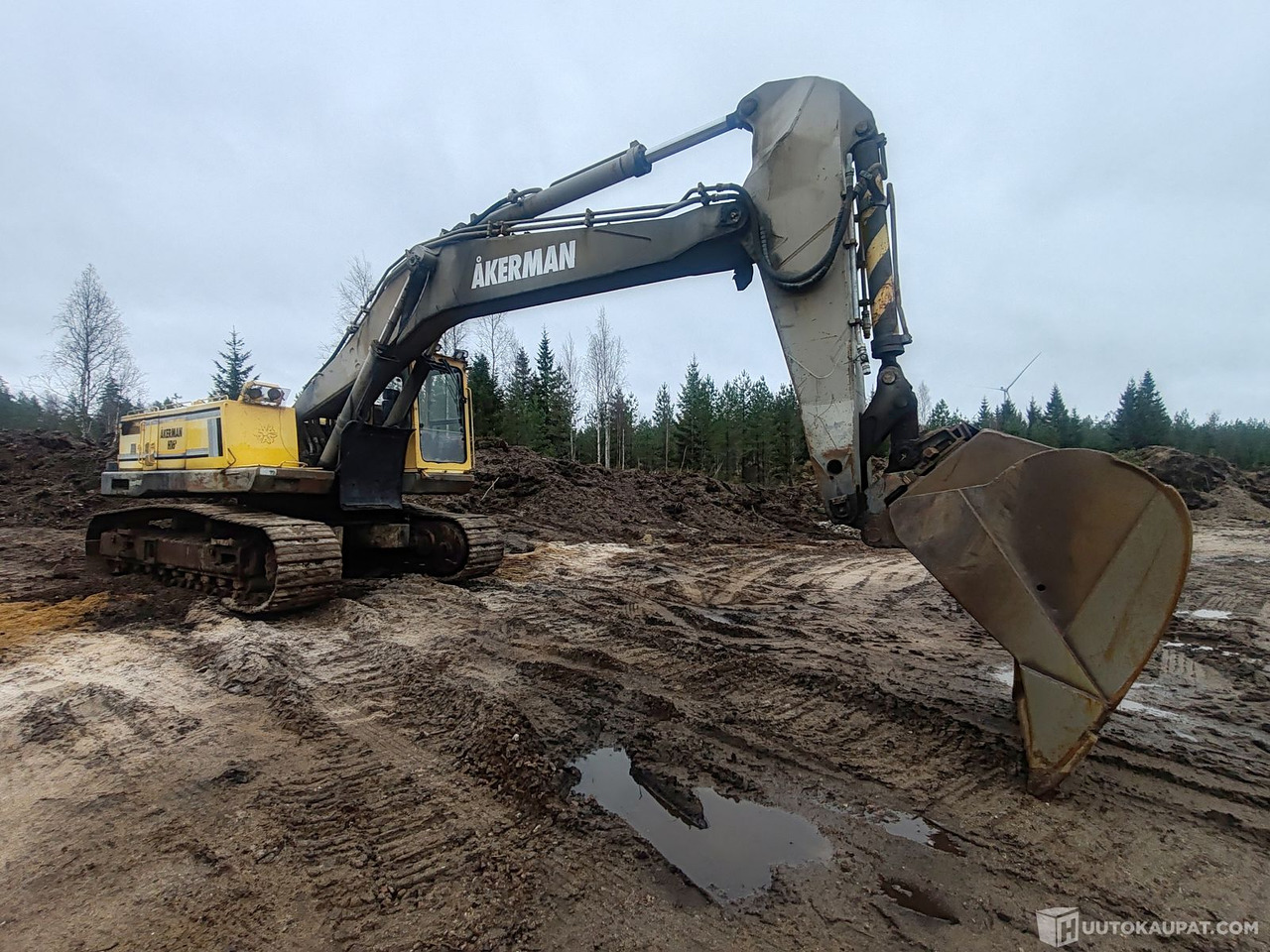 Åkerman H16D kaivinkone, 1992, Kurikka - Telakaivukone: kuva Åkerman H16D kaivinkone, 1992, Kurikka - Telakaivukone Åkerman H16D kaivinkone, 1992, Kurikka - Telakaivukone: kuva Åkerman H16D kaivinkone, 1992, Kurikka - Telakaivukone