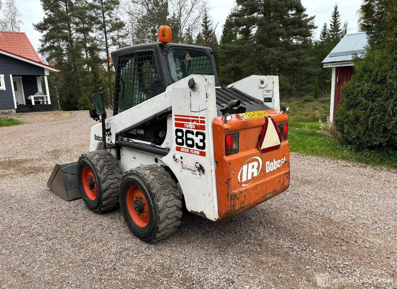 Bobcat 863, 2001, 2.7 l, 5120h, Askola - Liukuohjattu kuormaaja: kuva Bobcat 863, 2001, 2.7 l, 5120h, Askola - Liukuohjattu kuormaaja Bobcat 863, 2001, 2.7 l, 5120h, Askola - Liukuohjattu kuormaaja: kuva Bobcat 863, 2001, 2.7 l, 5120h, Askola - Liukuohjattu kuormaaja