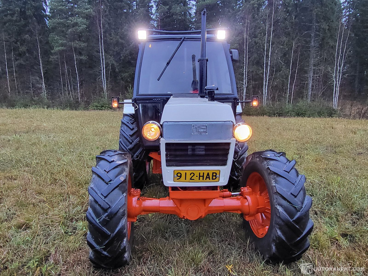 Case 1390, 1984, Kankaanpää - Traktori: kuva Case 1390, 1984, Kankaanpää - Traktori Case 1390, 1984, Kankaanpää - Traktori: kuva Case 1390, 1984, Kankaanpää - Traktori