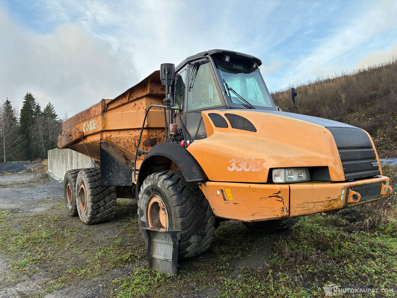 Case 330 B, 2008 Dumpperi, Valkeakoski - Nivelkippiauto: kuva Case 330 B, 2008 Dumpperi, Valkeakoski - Nivelkippiauto Case 330 B, 2008 Dumpperi, Valkeakoski - Nivelkippiauto: kuva Case 330 B, 2008 Dumpperi, Valkeakoski - Nivelkippiauto