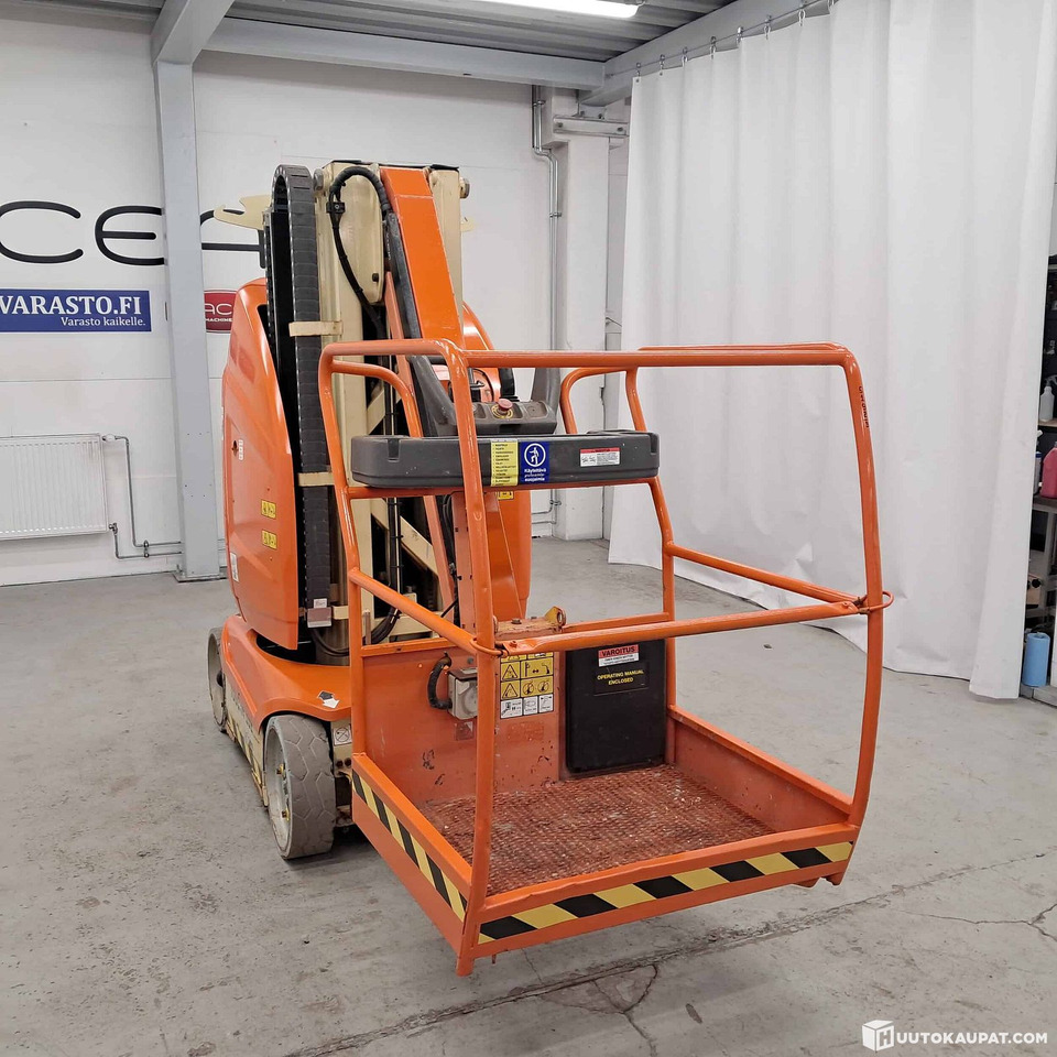 JLG Toucan 10E battery-powered mast lift, 2014, Hollola - Pystymastonostin: kuva JLG Toucan 10E battery-powered mast lift, 2014, Hollola - Pystymastonostin JLG Toucan 10E battery-powered mast lift, 2014, Hollola - Pystymastonostin: kuva JLG Toucan 10E battery-powered mast lift, 2014, Hollola - Pystymastonostin