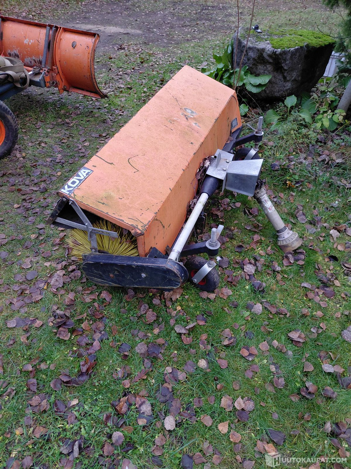 Kubota B7100, 1990, Lahti - Pientraktori: kuva Kubota B7100, 1990, Lahti - Pientraktori Kubota B7100, 1990, Lahti - Pientraktori: kuva Kubota B7100, 1990, Lahti - Pientraktori
