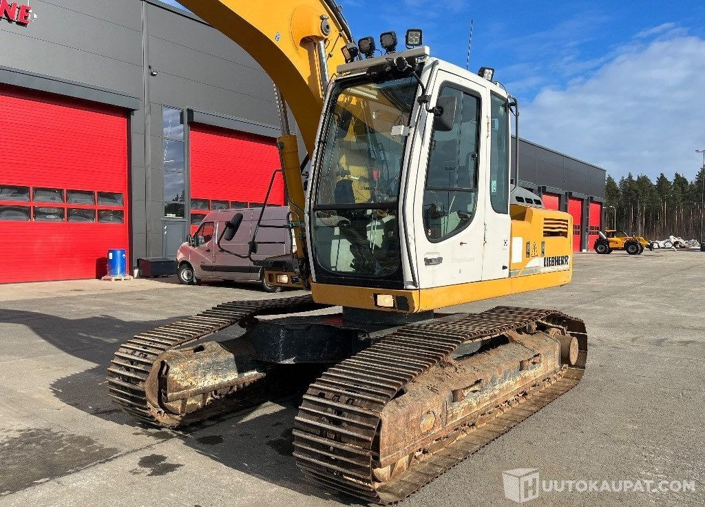 Liebherr 904 / Engcon, Kauha, Rasvari, Lämmitin, 2004, 20 987 h Kaivinkone, Ilmajoki - Telakaivukone: kuva Liebherr 904 / Engcon, Kauha, Rasvari, Lämmitin, 2004, 20 987 h Kaivinkone, Ilmajoki - Telakaivukone Liebherr 904 / Engcon, Kauha, Rasvari, Lämmitin, 2004, 20 987 h Kaivinkone, Ilmajoki - Telakaivukone: kuva Liebherr 904 / Engcon, Kauha, Rasvari, Lämmitin, 2004, 20 987 h Kaivinkone, Ilmajoki - Telakaivukone