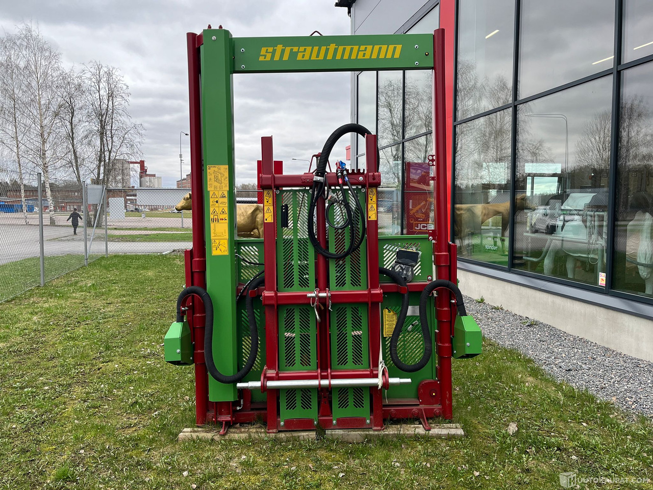 Strautmann Hydrofox HQ 2800, Rehuleikkuri, 2023, Hämeenlinna - Maatalouskoneet: kuva Strautmann Hydrofox HQ 2800, Rehuleikkuri, 2023, Hämeenlinna - Maatalouskoneet Strautmann Hydrofox HQ 2800, Rehuleikkuri, 2023, Hämeenlinna - Maatalouskoneet: kuva Strautmann Hydrofox HQ 2800, Rehuleikkuri, 2023, Hämeenlinna - Maatalouskoneet