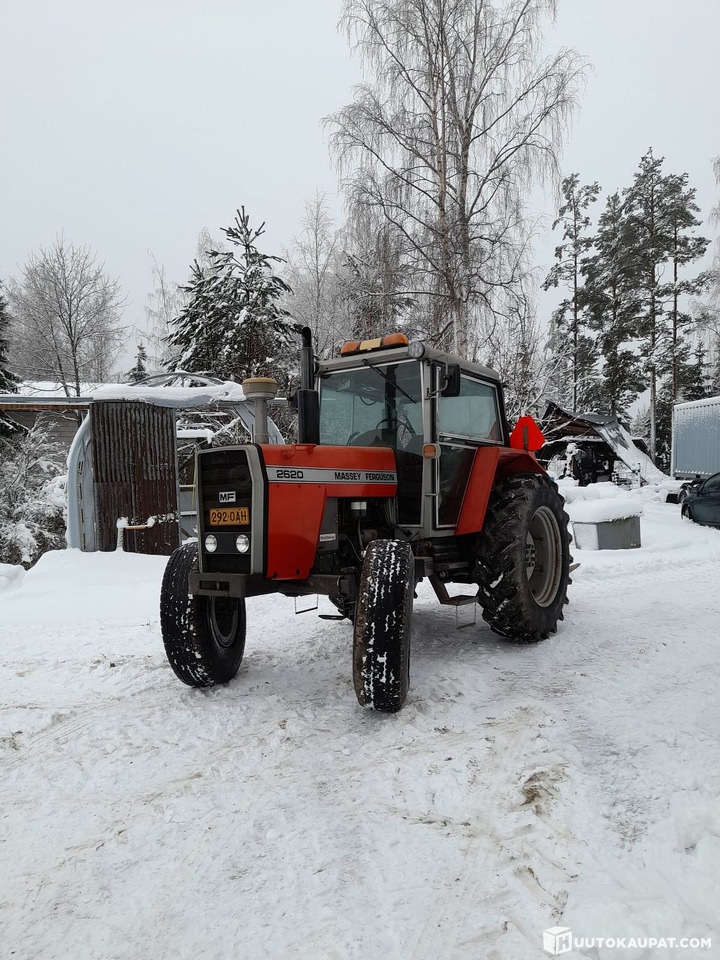 Massey Ferguson 2620, 1986 Traktori, Leppävirta - Traktori: kuva Massey Ferguson 2620, 1986 Traktori, Leppävirta - Traktori Massey Ferguson 2620, 1986 Traktori, Leppävirta - Traktori: kuva Massey Ferguson 2620, 1986 Traktori, Leppävirta - Traktori