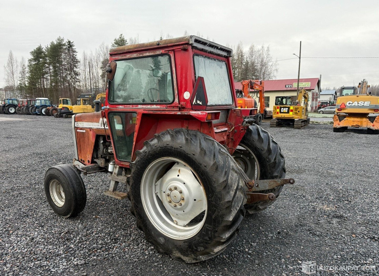 Massey Ferguson 575 MP, 1980, 3.9 l, Diesel Traktori, Virrat - Traktori: kuva Massey Ferguson 575 MP, 1980, 3.9 l, Diesel Traktori, Virrat - Traktori Massey Ferguson 575 MP, 1980, 3.9 l, Diesel Traktori, Virrat - Traktori: kuva Massey Ferguson 575 MP, 1980, 3.9 l, Diesel Traktori, Virrat - Traktori