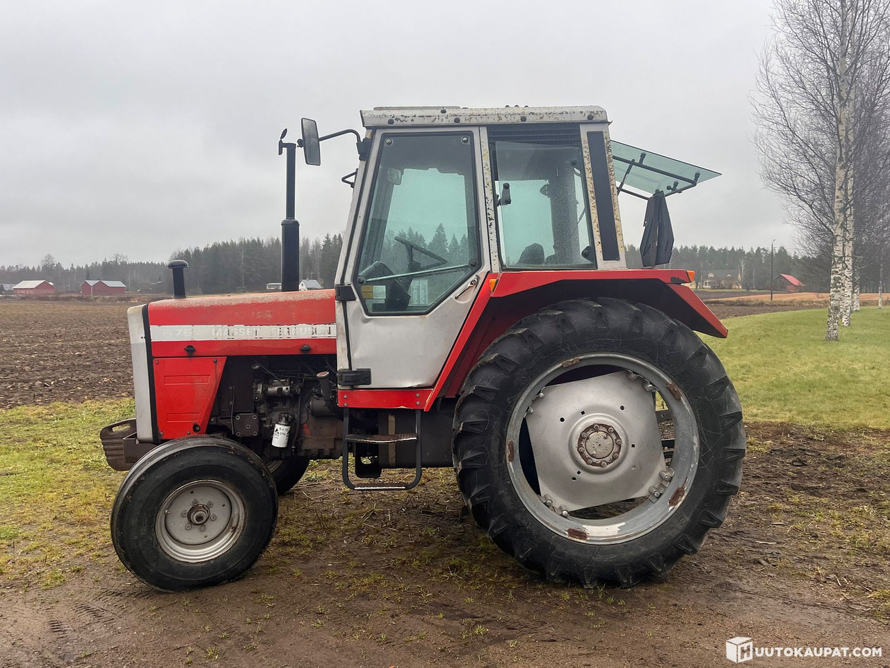Massey Ferguson 675, tractor, 6,500 h, 1983, Hämeenlinna - Traktori: kuva Massey Ferguson 675, tractor, 6,500 h, 1983, Hämeenlinna - Traktori Massey Ferguson 675, tractor, 6,500 h, 1983, Hämeenlinna - Traktori: kuva Massey Ferguson 675, tractor, 6,500 h, 1983, Hämeenlinna - Traktori