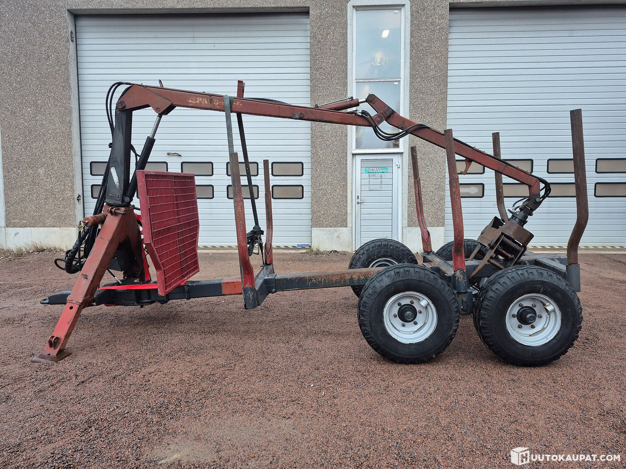 Patu 1800 loader with hydraulic pre-steering + forestry trailer, Honkajoki - Metsäperävaunu: kuva Patu 1800 loader with hydraulic pre-steering + forestry trailer, Honkajoki - Metsäperävaunu Patu 1800 loader with hydraulic pre-steering + forestry trailer, Honkajoki - Metsäperävaunu: kuva Patu 1800 loader with hydraulic pre-steering + forestry trailer, Honkajoki - Metsäperävaunu