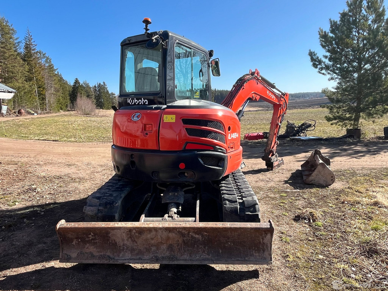 Kubota 48-4, kaivinkone kahdella kauhalla, 2015, Kouvola - Rakennuskoneet: kuva Kubota 48-4, kaivinkone kahdella kauhalla, 2015, Kouvola - Rakennuskoneet Kubota 48-4, kaivinkone kahdella kauhalla, 2015, Kouvola - Rakennuskoneet: kuva Kubota 48-4, kaivinkone kahdella kauhalla, 2015, Kouvola - Rakennuskoneet