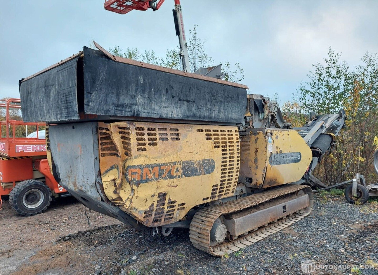 Rubblemaster RM 70, murskain, Diesel, 6 975 h, 2007, Rovaniemi - Mobiilimurskain: kuva Rubblemaster RM 70, murskain, Diesel, 6 975 h, 2007, Rovaniemi - Mobiilimurskain Rubblemaster RM 70, murskain, Diesel, 6 975 h, 2007, Rovaniemi - Mobiilimurskain: kuva Rubblemaster RM 70, murskain, Diesel, 6 975 h, 2007, Rovaniemi - Mobiilimurskain