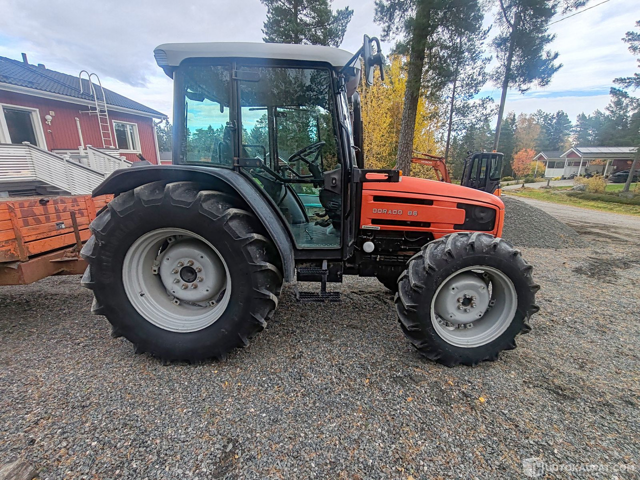 Same Dorado 86 traktori talven lumitöihin, 2005, Uusikaupunki - Traktori: kuva Same Dorado 86 traktori talven lumitöihin, 2005, Uusikaupunki - Traktori Same Dorado 86 traktori talven lumitöihin, 2005, Uusikaupunki - Traktori: kuva Same Dorado 86 traktori talven lumitöihin, 2005, Uusikaupunki - Traktori