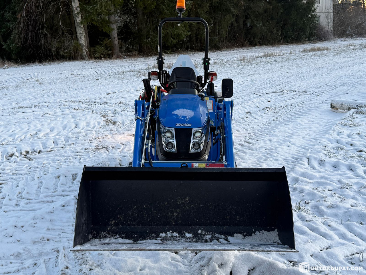 Solis 22 etukuormaajalla 2022 MTK25, Hämeenlinna - Pientraktori: kuva Solis 22 etukuormaajalla 2022 MTK25, Hämeenlinna - Pientraktori Solis 22 etukuormaajalla 2022 MTK25, Hämeenlinna - Pientraktori: kuva Solis 22 etukuormaajalla 2022 MTK25, Hämeenlinna - Pientraktori