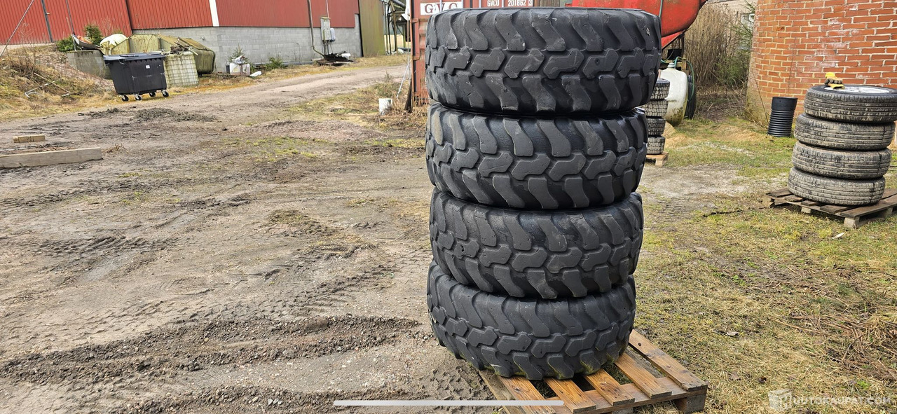 Työkonerenkaat, Pöytyä - Rengas: kuva Työkonerenkaat, Pöytyä - Rengas Työkonerenkaat, Pöytyä - Rengas: kuva Työkonerenkaat, Pöytyä - Rengas