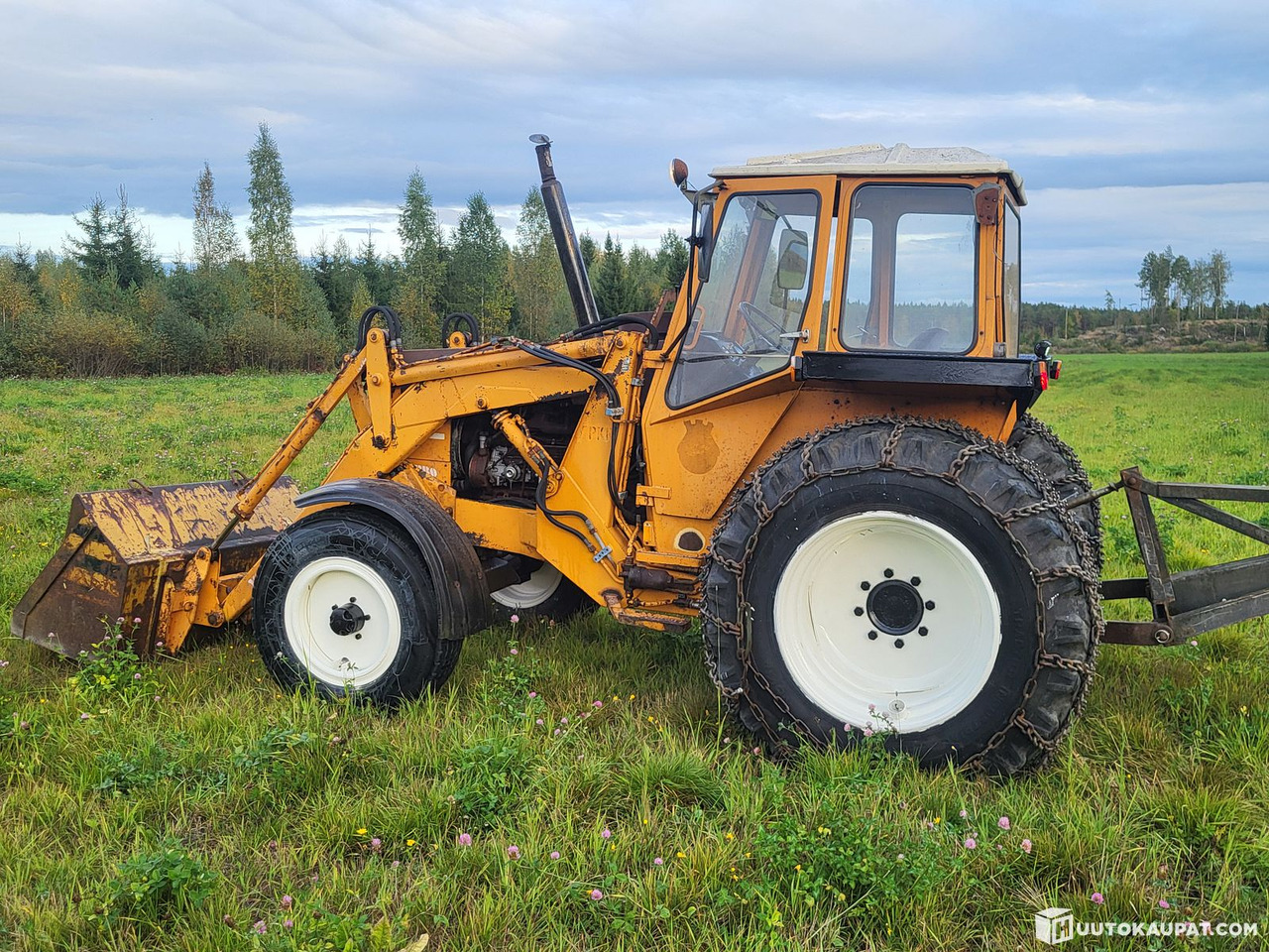 Valmet 802 turbo, 1982, Kankaanpää - Traktori: kuva Valmet 802 turbo, 1982, Kankaanpää - Traktori Valmet 802 turbo, 1982, Kankaanpää - Traktori: kuva Valmet 802 turbo, 1982, Kankaanpää - Traktori