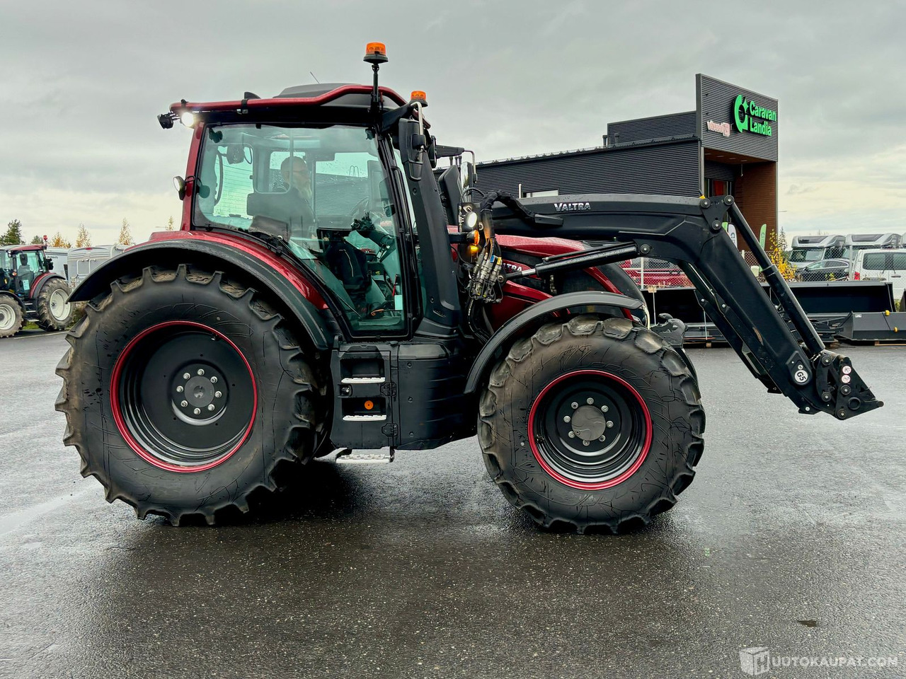 Valtra N175 traktori, 2024, vain 360h!! MTK25, Kempele - Traktori: kuva Valtra N175 traktori, 2024, vain 360h!! MTK25, Kempele - Traktori Valtra N175 traktori, 2024, vain 360h!! MTK25, Kempele - Traktori: kuva Valtra N175 traktori, 2024, vain 360h!! MTK25, Kempele - Traktori