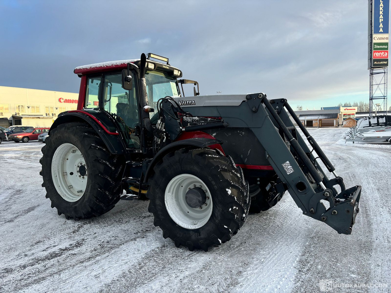 Valtra T131H kuormaajalla.Todella siisti ja vähän ajettu!, 2008 MTK25, Tornio - Traktori: kuva Valtra T131H kuormaajalla.Todella siisti ja vähän ajettu!, 2008 MTK25, Tornio - Traktori Valtra T131H kuormaajalla.Todella siisti ja vähän ajettu!, 2008 MTK25, Tornio - Traktori: kuva Valtra T131H kuormaajalla.Todella siisti ja vähän ajettu!, 2008 MTK25, Tornio - Traktori