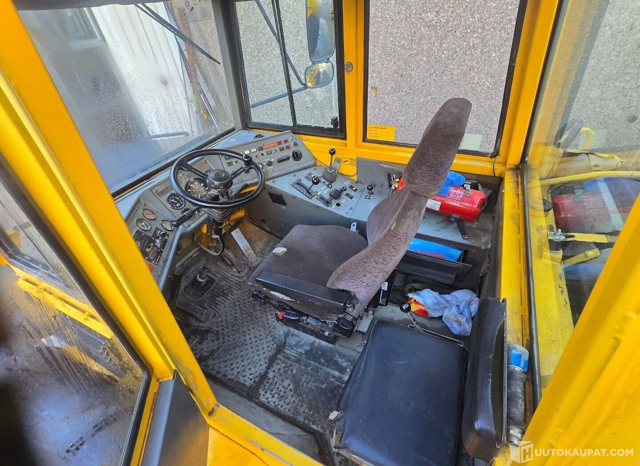 Nivelkippiauto Volvo A25c6.7 6x6 dumpperi, 25545h, 1998, Kurikka: kuva Nivelkippiauto Volvo A25c6.7 6x6 dumpperi, 25545h, 1998, Kurikka