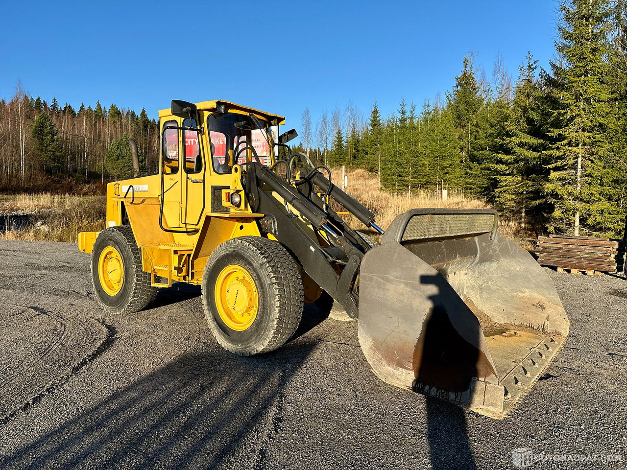Volvo BM 4300 Pyöräkuormaaja, vm 1979, Muurame - Pyöräkuormaaja: kuva Volvo BM 4300 Pyöräkuormaaja, vm 1979, Muurame - Pyöräkuormaaja Volvo BM 4300 Pyöräkuormaaja, vm 1979, Muurame - Pyöräkuormaaja: kuva Volvo BM 4300 Pyöräkuormaaja, vm 1979, Muurame - Pyöräkuormaaja