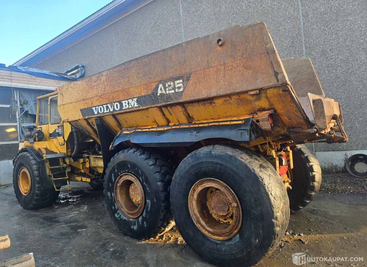 Volvo BM A25 dumpperi, 1990, 161843H, Kurikka - Nivelkippiauto: kuva Volvo BM A25 dumpperi, 1990, 161843H, Kurikka - Nivelkippiauto Volvo BM A25 dumpperi, 1990, 161843H, Kurikka - Nivelkippiauto: kuva Volvo BM A25 dumpperi, 1990, 161843H, Kurikka - Nivelkippiauto
