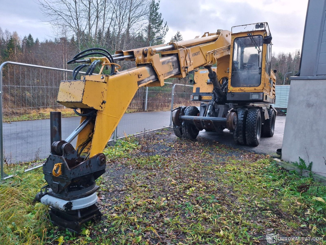 Volvo EW200, 1998, Akaa - Pyöräalustainen kaivinkone: kuva Volvo EW200, 1998, Akaa - Pyöräalustainen kaivinkone Volvo EW200, 1998, Akaa - Pyöräalustainen kaivinkone: kuva Volvo EW200, 1998, Akaa - Pyöräalustainen kaivinkone