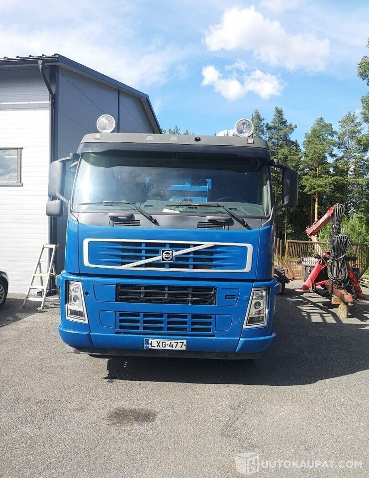 Volvo FM12 vaihtolava-auto, kats.voimassa 9/26 asti, 2004, Eura - Kuorma-auto - vaijerivaihtolava: kuva  Volvo FM12 vaihtolava-auto, kats.voimassa 9/26 asti, 2004, Eura - Kuorma-auto - vaijerivaihtolava Volvo FM12 vaihtolava-auto, kats.voimassa 9/26 asti, 2004, Eura - Kuorma-auto - vaijerivaihtolava: kuva  Volvo FM12 vaihtolava-auto, kats.voimassa 9/26 asti, 2004, Eura - Kuorma-auto - vaijerivaihtolava