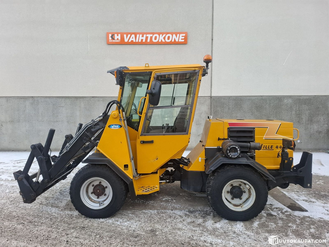 Wille 445, 1997, property maintenance machine, VAT included 25.5%, Nurmijärvi - Pyöräkuormaaja: kuva Wille 445, 1997, property maintenance machine, VAT included 25.5%, Nurmijärvi - Pyöräkuormaaja Wille 445, 1997, property maintenance machine, VAT included 25.5%, Nurmijärvi - Pyöräkuormaaja: kuva Wille 445, 1997, property maintenance machine, VAT included 25.5%, Nurmijärvi - Pyöräkuormaaja