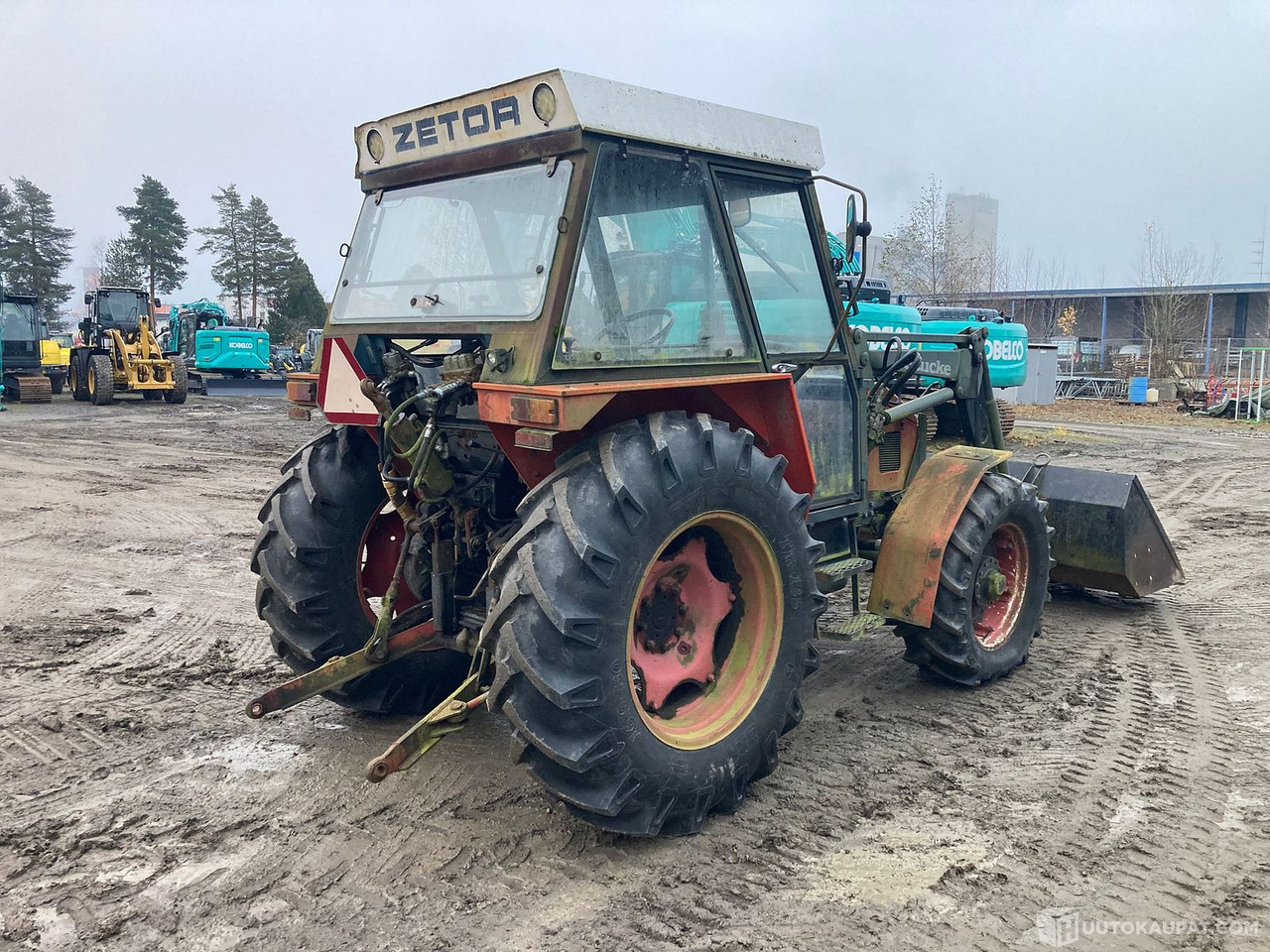 Zetor 7245, Nelivetotraktori, 1985, Marginaaliverollinen, Seinäjoki - Traktori: kuva Zetor 7245, Nelivetotraktori, 1985, Marginaaliverollinen, Seinäjoki - Traktori Zetor 7245, Nelivetotraktori, 1985, Marginaaliverollinen, Seinäjoki - Traktori: kuva Zetor 7245, Nelivetotraktori, 1985, Marginaaliverollinen, Seinäjoki - Traktori