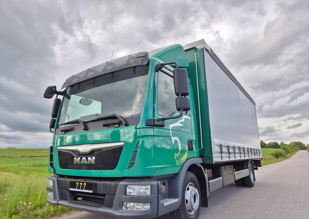 MAN TGL 12.250 6.2m AUTOMAT KLIMA z Niemiec ESP nowe opony EURO 6 / 4.75 rozstaw / zawiesie na wózek widłowy / TOP STAN / okazja nauka jazdy MOŻLIWOŚĆ DOSTOSOWANIA 12t - Pressukapelli kuorma-auto: kuva MAN TGL 12.250 6.2m AUTOMAT KLIMA z Niemiec ESP nowe opony EURO 6 / 4.75 rozstaw / zawiesie na wózek widłowy / TOP STAN / okazja nauka jazdy MOŻLIWOŚĆ DOSTOSOWANIA 12t - Pressukapelli kuorma-auto MAN TGL 12.250 6.2m AUTOMAT KLIMA z Niemiec ESP nowe opony EURO 6 / 4.75 rozstaw / zawiesie na wózek widłowy / TOP STAN / okazja nauka jazdy MOŻLIWOŚĆ DOSTOSOWANIA 12t - Pressukapelli kuorma-auto: kuva MAN TGL 12.250 6.2m AUTOMAT KLIMA z Niemiec ESP nowe opony EURO 6 / 4.75 rozstaw / zawiesie na wózek widłowy / TOP STAN / okazja nauka jazdy MOŻLIWOŚĆ DOSTOSOWANIA 12t - Pressukapelli kuorma-auto