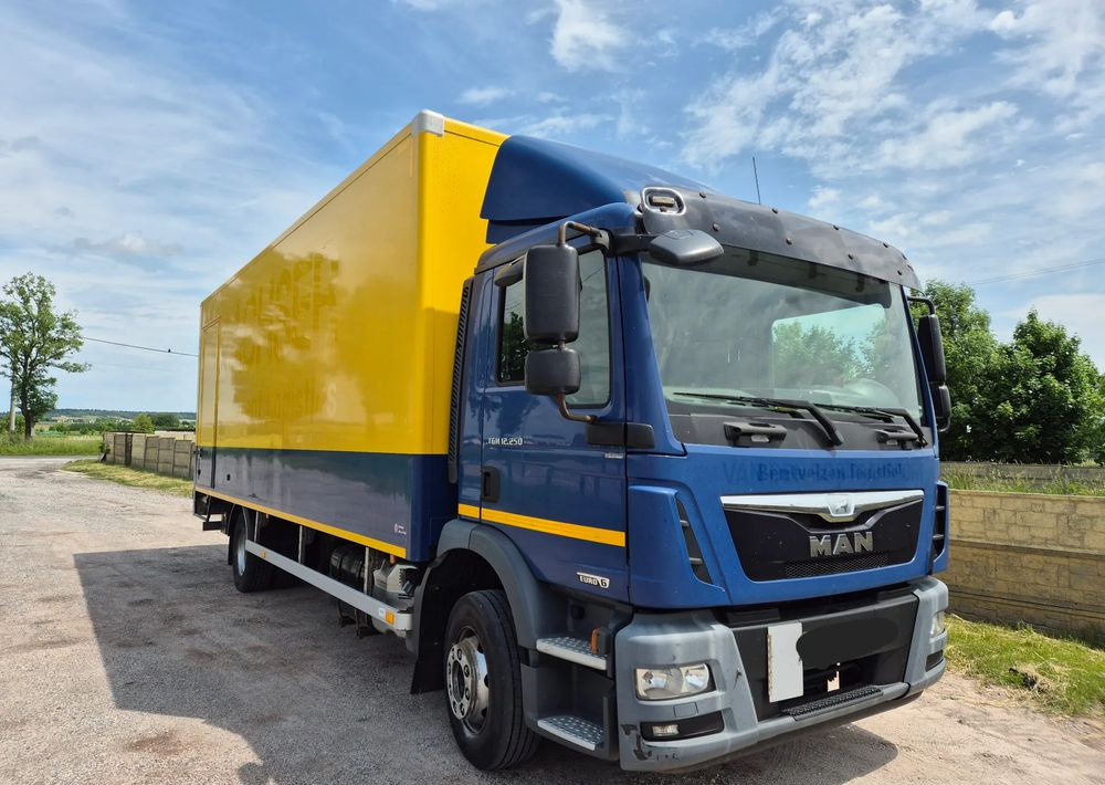 MAN TGM TGL 12.250 z Holandii KLIMA 7.2m AUTOMAT WINDA TOP CENA euro 6 nauka jazdy ESP ASR - Umpikori kuorma-auto: kuva MAN TGM TGL 12.250 z Holandii KLIMA 7.2m AUTOMAT WINDA TOP CENA euro 6 nauka jazdy ESP ASR - Umpikori kuorma-auto MAN TGM TGL 12.250 z Holandii KLIMA 7.2m AUTOMAT WINDA TOP CENA euro 6 nauka jazdy ESP ASR - Umpikori kuorma-auto: kuva MAN TGM TGL 12.250 z Holandii KLIMA 7.2m AUTOMAT WINDA TOP CENA euro 6 nauka jazdy ESP ASR - Umpikori kuorma-auto