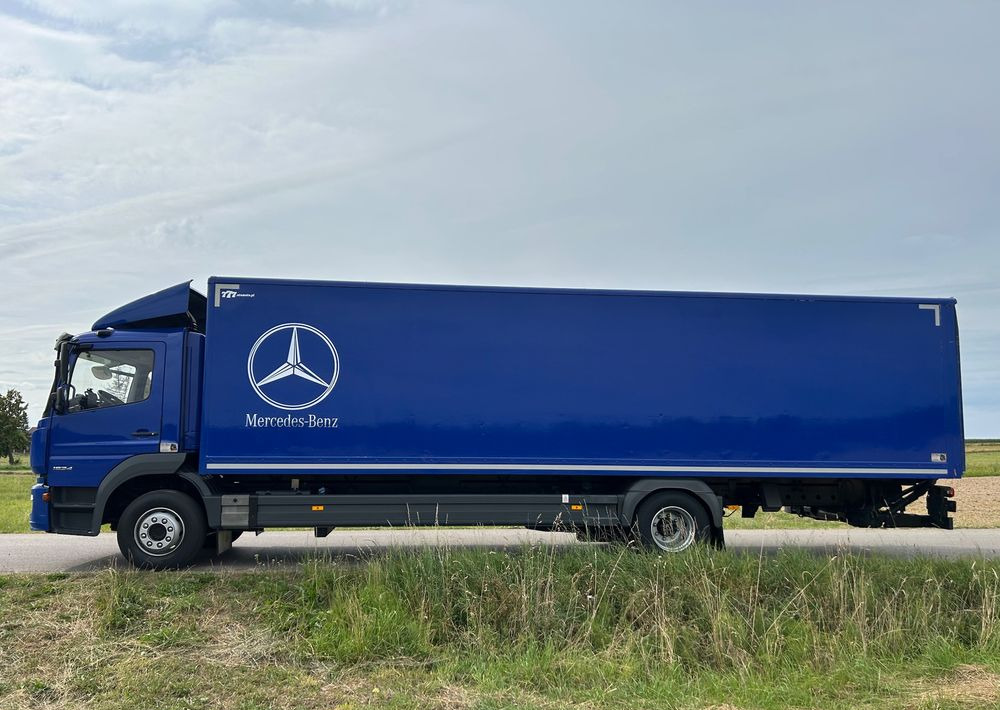 Mercedes-Benz Atego 1524 Z Niemiec 8.65m TOP 2018 Przód i tył na poduszkach 15t DMC / TOP STAN - Umpikori kuorma-auto: kuva Mercedes-Benz Atego 1524 Z Niemiec 8.65m TOP 2018 Przód i tył na poduszkach 15t DMC / TOP STAN - Umpikori kuorma-auto Mercedes-Benz Atego 1524 Z Niemiec 8.65m TOP 2018 Przód i tył na poduszkach 15t DMC / TOP STAN - Umpikori kuorma-auto: kuva Mercedes-Benz Atego 1524 Z Niemiec 8.65m TOP 2018 Przód i tył na poduszkach 15t DMC / TOP STAN - Umpikori kuorma-auto