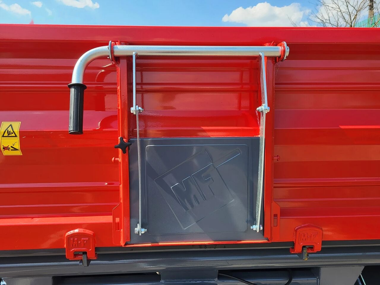 Metal-Fach T940/2 – 6t dwuosiowa - Maatalous perävaunu: kuva Metal-Fach T940/2 – 6t dwuosiowa - Maatalous perävaunu Metal-Fach T940/2 – 6t dwuosiowa - Maatalous perävaunu: kuva Metal-Fach T940/2 – 6t dwuosiowa - Maatalous perävaunu
