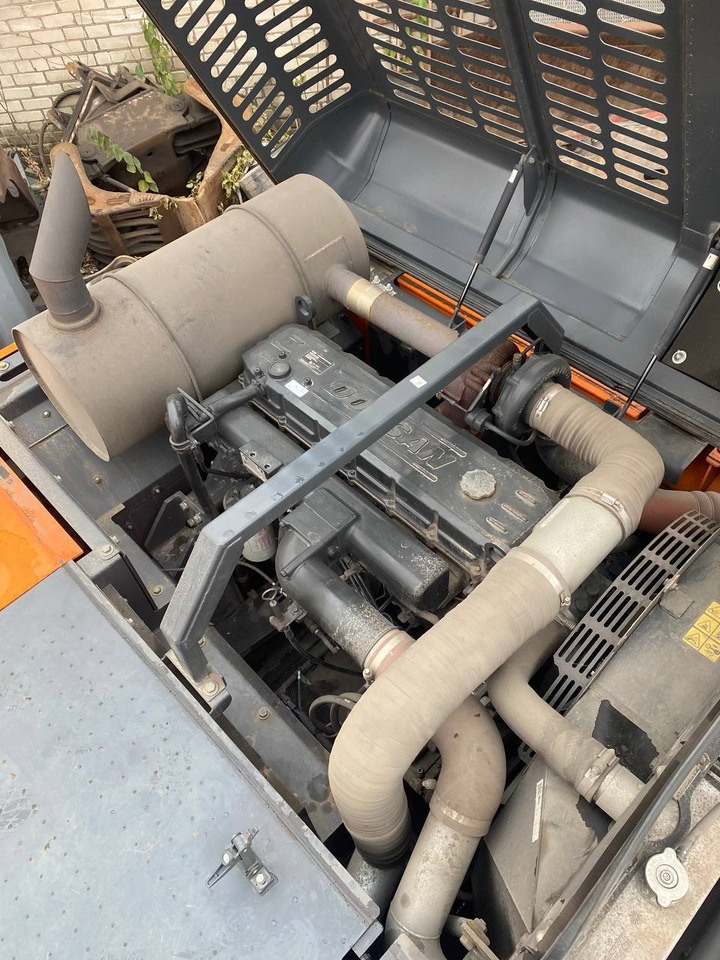 DOOSAN DX 340LCA - Telakaivukone: kuva DOOSAN DX 340LCA - Telakaivukone DOOSAN DX 340LCA - Telakaivukone: kuva DOOSAN DX 340LCA - Telakaivukone