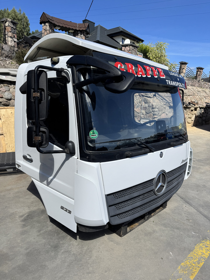 Mercedes Atego III - Ohjaamo: kuva Mercedes Atego III - Ohjaamo Mercedes Atego III - Ohjaamo: kuva Mercedes Atego III - Ohjaamo