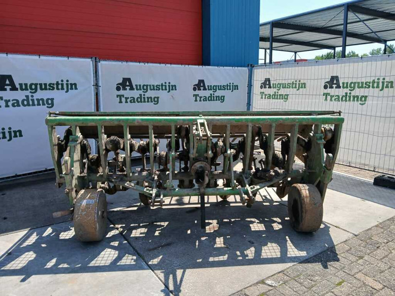 Celli NG 12-310 - Maanmuokkauskone: kuva Celli NG 12-310 - Maanmuokkauskone Celli NG 12-310 - Maanmuokkauskone: kuva Celli NG 12-310 - Maanmuokkauskone