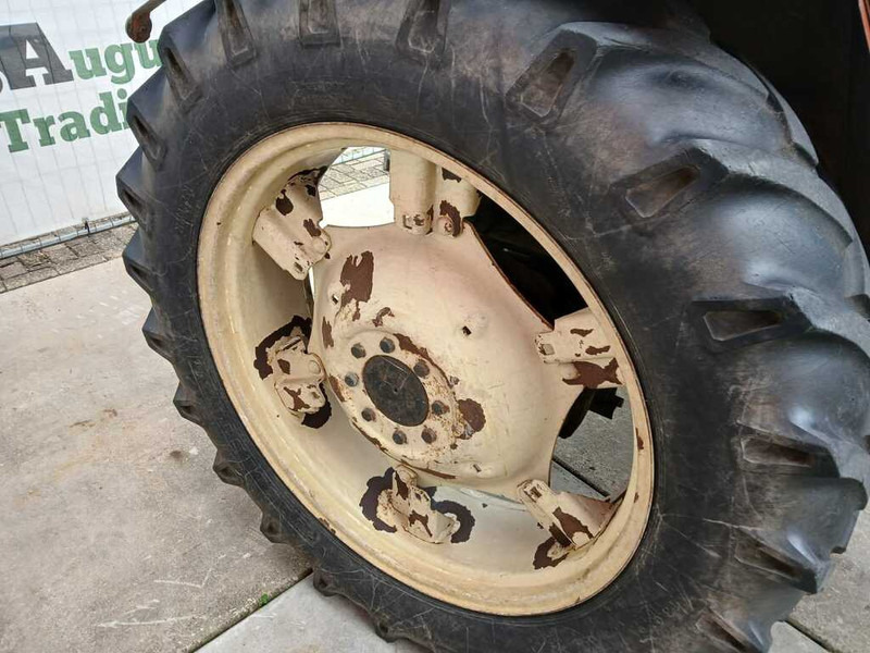 Traktori Fiat 640/8: kuva Traktori Fiat 640/8